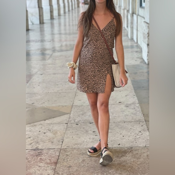 Reformation Marlowe Dress - Picture 1 of 2